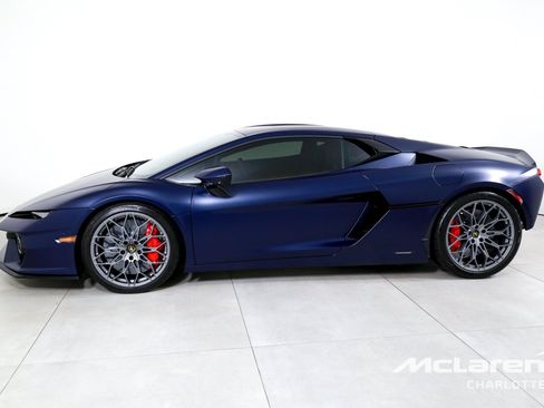 Used 2026 Lamborghini Temerario AWD/4WD image 5