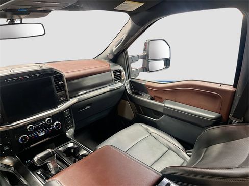 Used 2023 Ford F150 Lariat w/ Max Trailer Tow Package image 24