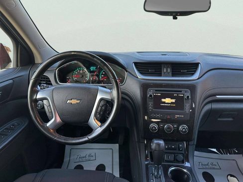 Used 2017 Chevrolet Traverse LT w/ Style and Technology Package AWD/4WD image 17