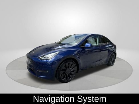 Used 2023 Tesla Model Y Performance image 3