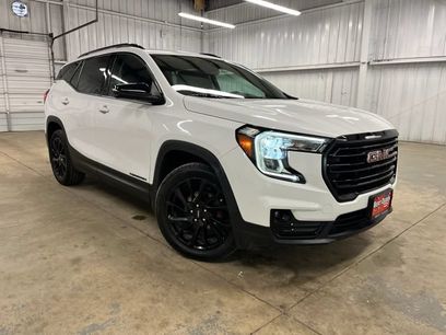 Used 2024 GMC Terrain SLT w/ Elevation Edition