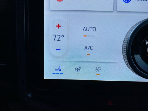 Used 2023 Ford Expedition Max Limited image 18