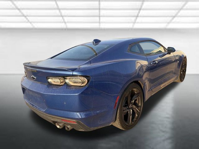 Used 2021 Chevrolet Camaro LT w/ RS Package RWD image 2