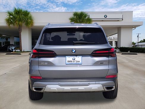 Used 2024 BMW X5 xDrive40i w/ Parking Assistance Package AWD/4WD image 5