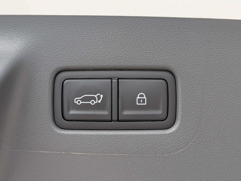 Used 2024 Hyundai Santa Fe Limited FWD image 20