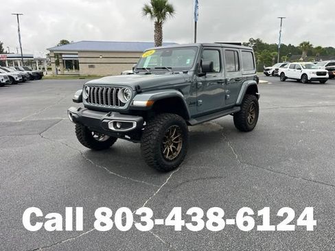 Used 2026 Jeep Wrangler Unlimited Sahara AWD/4WD image 31