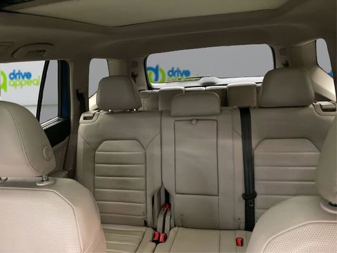 Used 2019 Volkswagen Atlas SEL Premium image 20