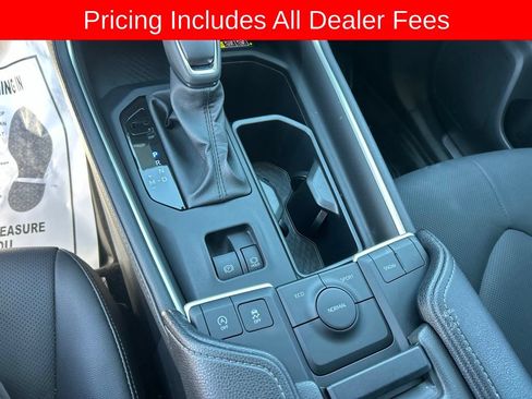 Used 2026 Toyota Grand Highlander FWD image 11