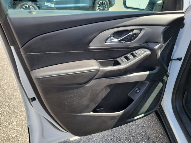 Certified 2023 Chevrolet Traverse LT FWD image 23