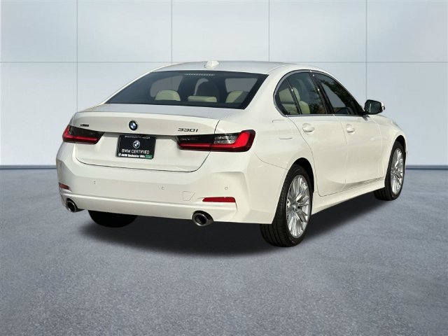 Certified 2024 BMW 330i xDrive Sedan w/ Premium Package AWD/4WD image 6