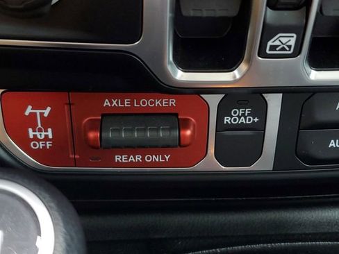 Certified 2024 Jeep Wrangler Unlimited Sport AWD/4WD image 32
