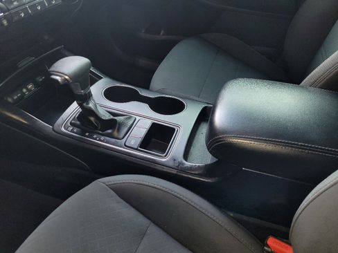 Used 2019 Kia Sorento FWD image 26