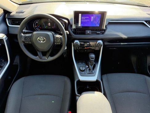 Certified 2025 Toyota RAV4 LE image 17