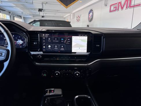 Certified 2023 GMC Sierra 1500 SLT w/ SLT Convenience Package image 17