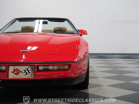 Used 1990 Chevrolet Corvette Convertible RWD image 21