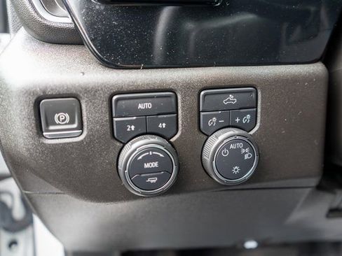 Used 2024 Chevrolet Silverado 1500 LT AWD/4WD image 21