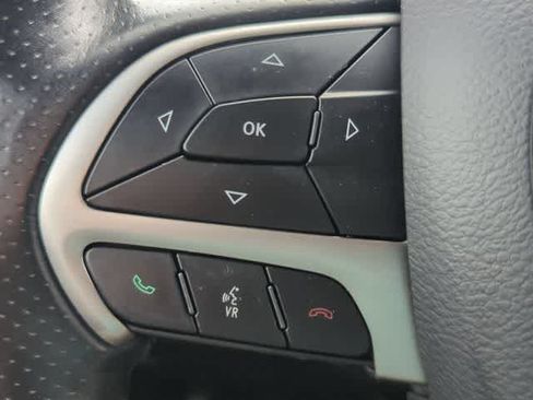 Used 2020 Dodge Durango SXT AWD/4WD image 24
