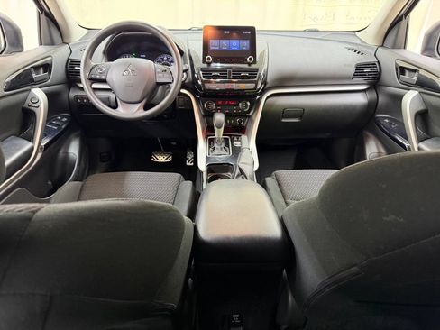 Used 2024 Mitsubishi Eclipse Cross LE AWD/4WD image 30