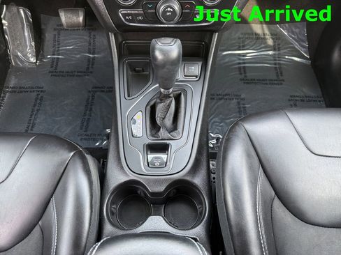 Used 2019 Jeep Cherokee Latitude Plus image 15