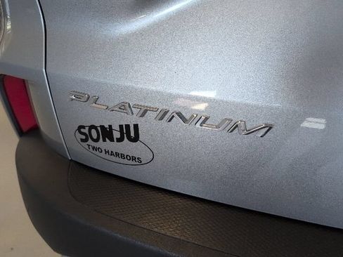 Certified 2024 Ford Escape Platinum AWD/4WD image 34