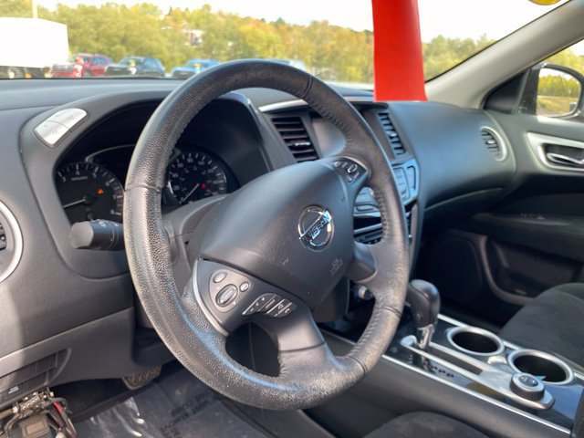 Used 2015 Nissan Pathfinder 4WD image 28