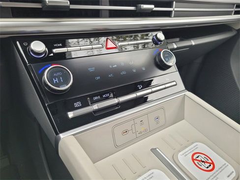 New 2026 Hyundai Santa Fe SE image 18