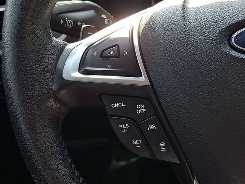 Used 2019 Ford Edge SEL w/ Equipment Group 201A AWD/4WD image 21