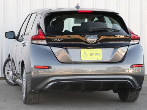 Used 2024 Nissan Leaf S image 5