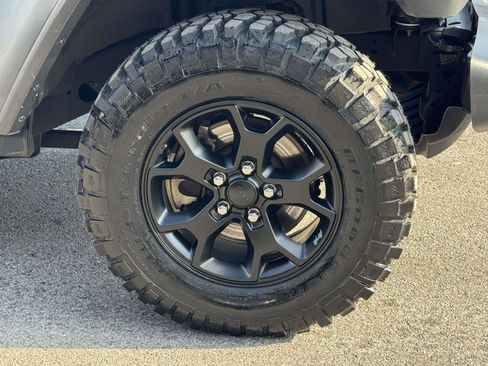 Used 2021 Jeep Wrangler Unlimited Sport image 6