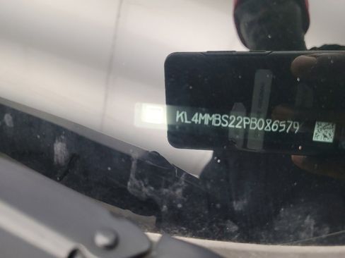 Used 2023 Buick Encore GX Preferred w/ Cold Weather Comfort Package image 33