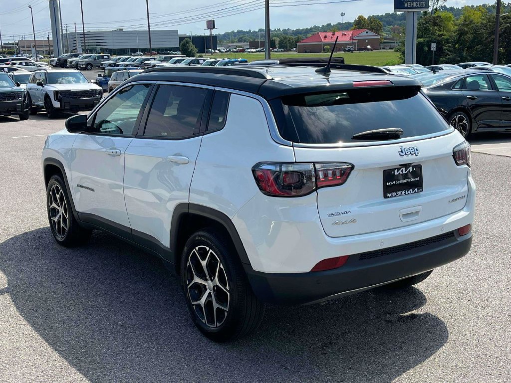 Used 2024 Jeep Compass Limited AWD/4WD image 29