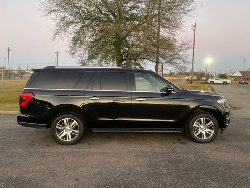 Used 2024 Ford Expedition Max Limited image 8