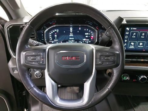 Used 2022 GMC Sierra 1500 Elevation w/ X31 Off-Road Package AWD/4WD image 16
