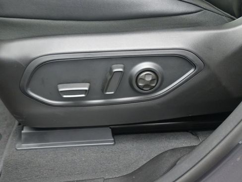 New 2025 Jeep Grand Cherokee L Altitude image 18