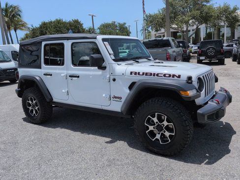 Used 2022 Jeep Wrangler Unlimited Rubicon AWD/4WD image 2