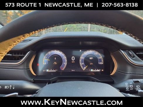 New 2025 Jeep Grand Cherokee 4WD image 15