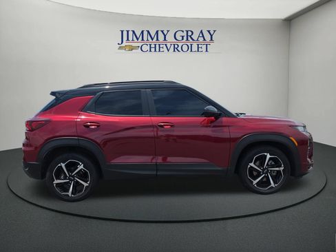 Used 2023 Chevrolet TrailBlazer RS w/ Sun and Liftgate Package FWD image 6