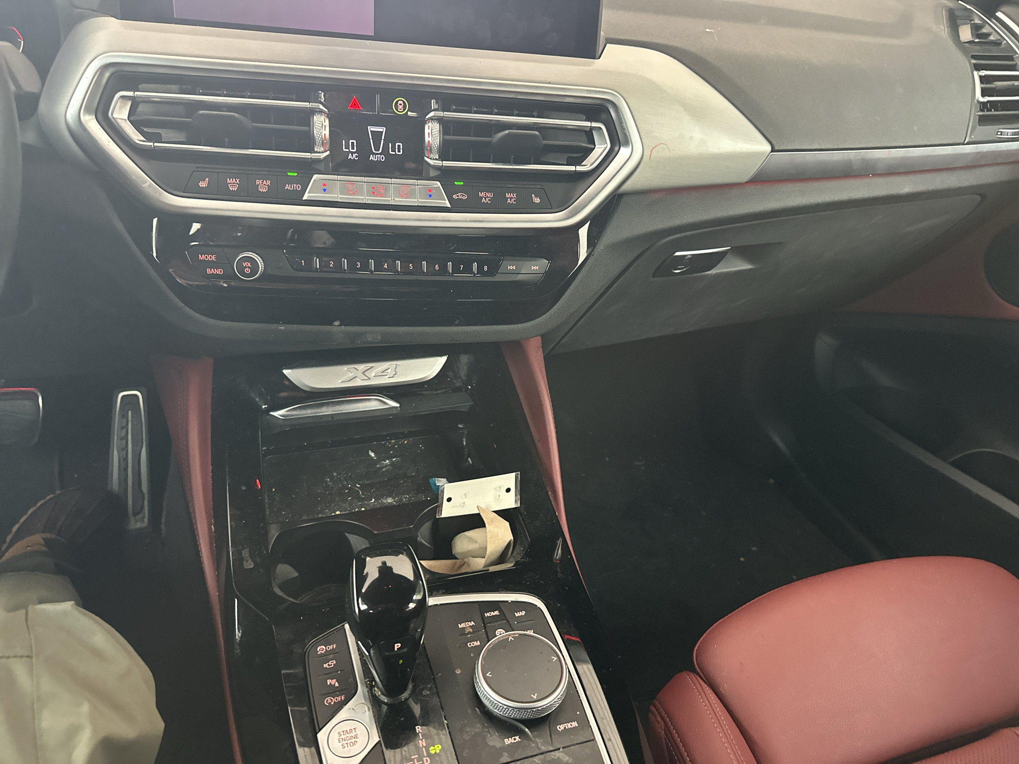 Used 2024 BMW X4 xDrive30i w/ Premium Package AWD/4WD image 13