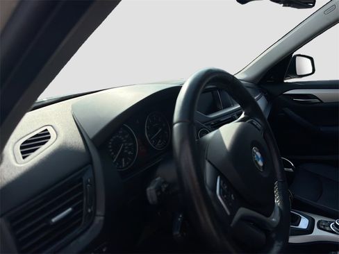 Used 2015 BMW X1 xDrive28i image 9