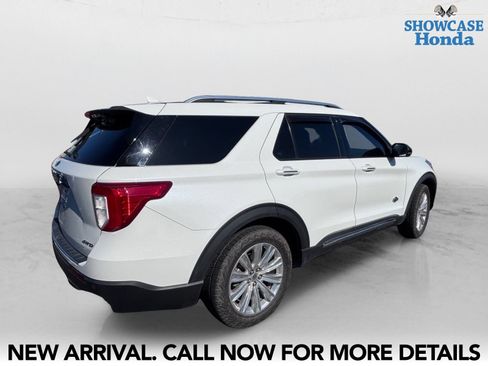Used 2021 Ford Explorer King Ranch w/ Premium Technology Package AWD/4WD image 5