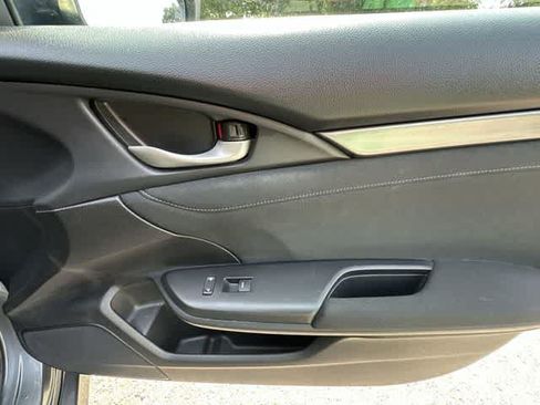 Used 2017 Honda Civic EX image 24