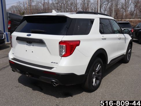 Used 2023 Ford Explorer XLT w/ Equipment Group 202A AWD/4WD image 5