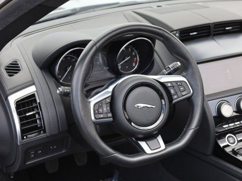 Used 2019 Jaguar F-TYPE R-Dynamic RWD image 22