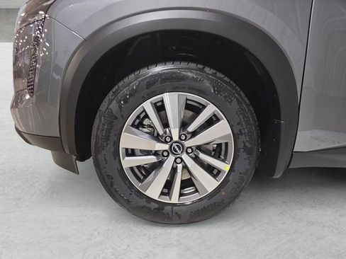 New 2026 Nissan Pathfinder SL FWD image 23