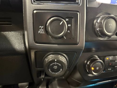 Used 2019 Ford F150 XLT w/ Equipment Group 302A Luxury AWD/4WD image 21
