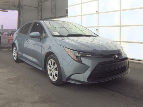 Used 2024 Toyota Corolla LE image 4