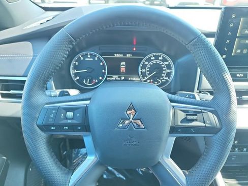 New 2026 Mitsubishi Outlander SE FWD image 22