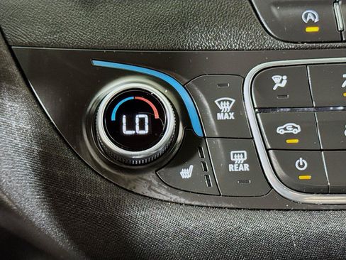 Certified 2025 Chevrolet Malibu LT FWD image 18
