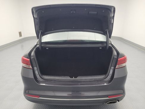 Used 2018 Kia Optima LX FWD image 29