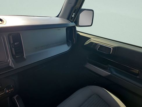 Used 2022 Ford Bronco Outer Banks image 25